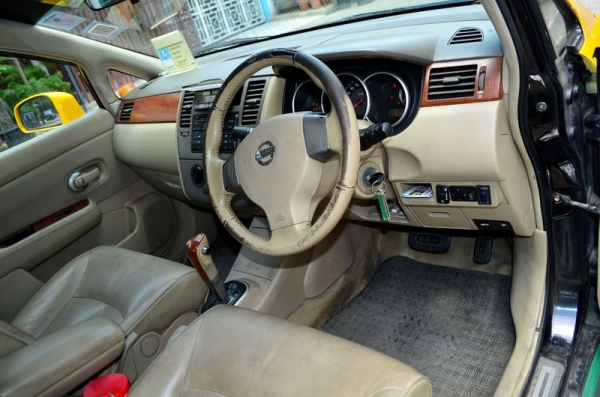 TIIDA ตัว TOP AUTO ก๊าซ NGV เบาะหนังเเท้ มือเดียว พร้อมโอน TIIDA ตัว TOP AUTO ก๊าซ NGV เบาะหนังเเท้ มือเดียว พร้อมโอน