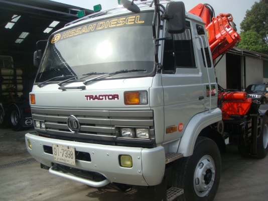 NISSAN-UD CWM430 - 290 HP พร้อมเฮียบพับ 5 ตัน 4 ปลอก NISSAN-UD CWM430 - 290 HP พร้อมเฮียบพับ 5 ตัน 4 ปลอก