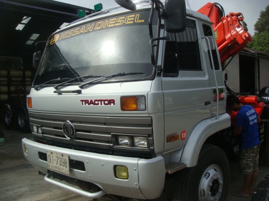 NISSAN-UD CWM430 - 290 HP พร้อมเฮียบพับ 5 ตัน 4 ปลอก NISSAN-UD CWM430 - 290 HP พร้อมเฮียบพับ 5 ตัน 4 ปลอก