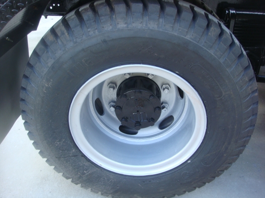 NISSAN-UD CWM430 - 290 HP พร้อมเฮียบพับ 5 ตัน 4 ปลอก NISSAN-UD CWM430 - 290 HP พร้อมเฮียบพับ 5 ตัน 4 ปลอก