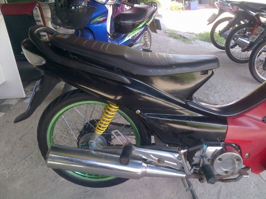 ขาย!เวฟ100 จัดสภาพ รถแต่งสภาพโช๊คหน้าทอง อามมิเนียม ฝาเครื่องซ้ายขวาชุปเงา คอนโซนกลางแค๊ปล่า ล้อสี ปี47 รถเครื่องเดิมแน่นๆ  พร้อมใช้ ทะเบียน+เอกสารโอน ภาษี52