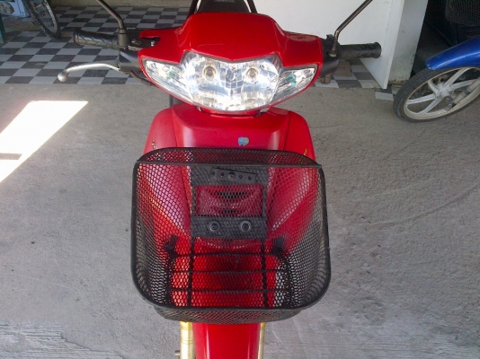 ขาย!เวฟ100 จัดสภาพ รถแต่งสภาพโช๊คหน้าทอง อามมิเนียม ฝาเครื่องซ้ายขวาชุปเงา คอนโซนกลางแค๊ปล่า ล้อสี ปี47 รถเครื่องเดิมแน่นๆ  พร้อมใช้ ทะเบียน+เอกสารโอน ภาษี52