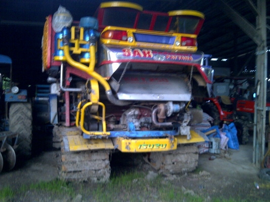 รถเกี่ยวข้าว รุ่น KM49