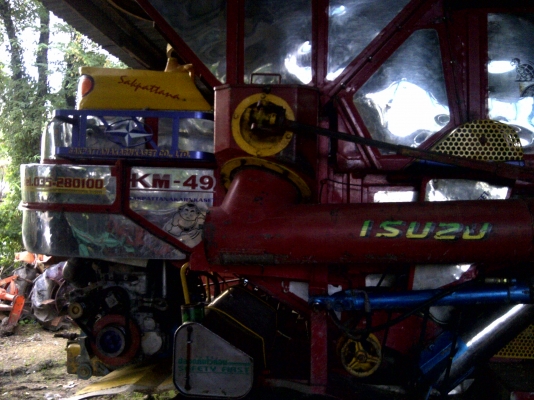 รถเกี่ยวข้าว รุ่น KM49