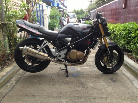 แบนดิสฝาแดงแต่งเต็ม แบนดิสฝาแดงแต่งเต็ม