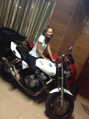 ขาย cb 400 อินวอย  รถใช้งานเป็นประจำ 0805675816