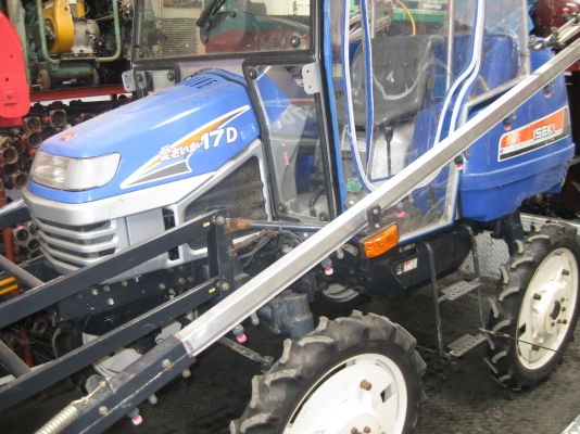 รถพ่นสารเคมีในนาข้าว