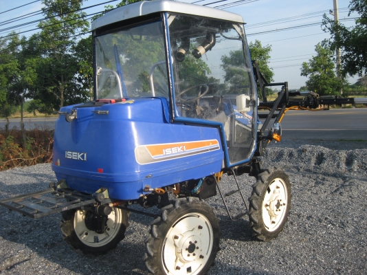 รถพ่นสารเคมีในนาข้าว