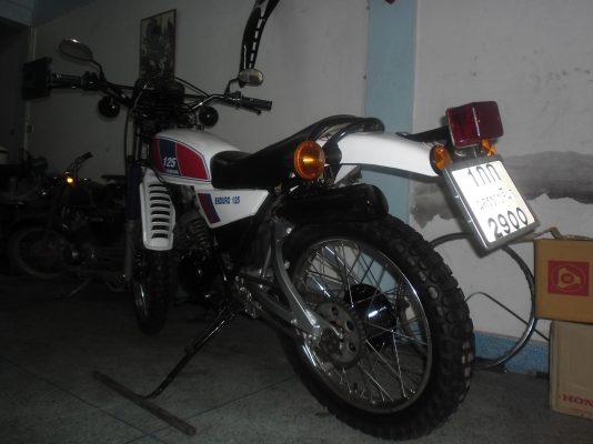 ขายDt125 สวยๆสภาพทำใหม่ทั้งคันครับ ไฟติดทุกดวง สีสวย