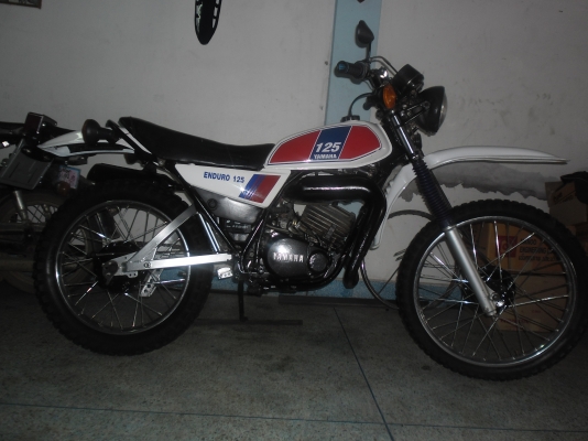 ขายDt125 สวยๆสภาพทำใหม่ทั้งคันครับ ไฟติดทุกดวง สีสวย