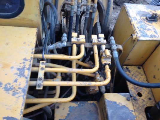 ขายแม็กโครKoMATSU PC 120 รถสวยพร้อมรายหัวแจะรถใช่งานดีมาก