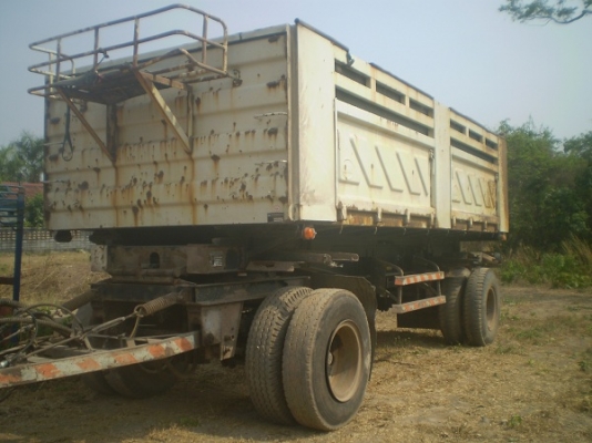 ขายลูกพ่วง2เพลาดั้มกระบะสามมิตรครับ