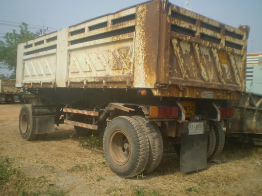 ขายลูกพ่วง2เพลาดั้มกระบะสามมิตรครับ