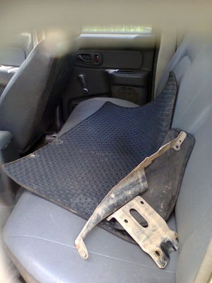 ขายซากรถยนต์ MITSUBISH STRADA 4ประตู ขายซากรถยนต์ MITSUBISH STRADA 4ประตู