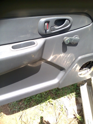 ขายซากรถยนต์ MITSUBISH STRADA 4ประตู ขายซากรถยนต์ MITSUBISH STRADA 4ประตู