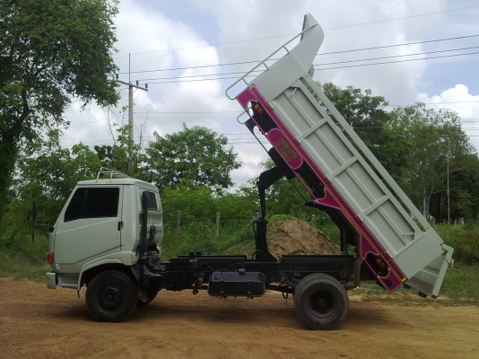 Hino KM777 117 HP WO4D ดั๊มพ์ใหม่กริ๊บ รถห้าง ราคาเบาๆ Hino KM777 117 HP WO4D ดั๊มพ์ใหม่กริ๊บ รถห้าง ราคาเบาๆ