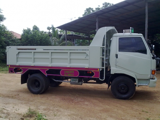 Hino KM777 117 HP WO4D ดั๊มพ์ใหม่กริ๊บ รถห้าง ราคาเบาๆ Hino KM777 117 HP WO4D ดั๊มพ์ใหม่กริ๊บ รถห้าง ราคาเบาๆ