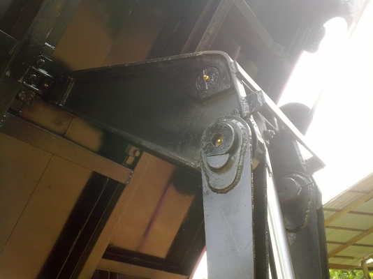 Hino KM777 117 HP WO4D ดั๊มพ์ใหม่กริ๊บ รถห้าง ราคาเบาๆ Hino KM777 117 HP WO4D ดั๊มพ์ใหม่กริ๊บ รถห้าง ราคาเบาๆ