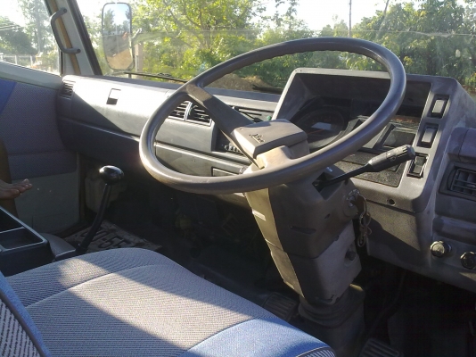 Hino KM777 117 HP WO4D ดั๊มพ์ใหม่กริ๊บ รถห้าง ราคาเบาๆ Hino KM777 117 HP WO4D ดั๊มพ์ใหม่กริ๊บ รถห้าง ราคาเบาๆ