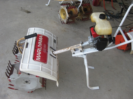 เครื่องพรวนหญ้าในร่องนาดำ