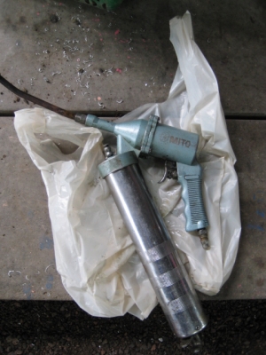 ขายปืนอัดจารบีใช้ลม mito 850b.