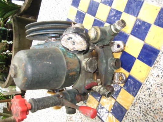 ขายปั้มพ่นยา3สูบของญี่ปุ่นสภาพดี3,800b.