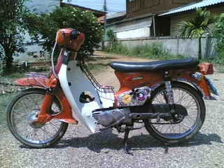 ขาย Honda C700 ทะเบียนเต็มพร้อมโอน เครื่องดีมากแต่งมานิดๆ เลขโครงเครื่องตรงเล่มโครงไม่ผุ ขาย 8000 บาท