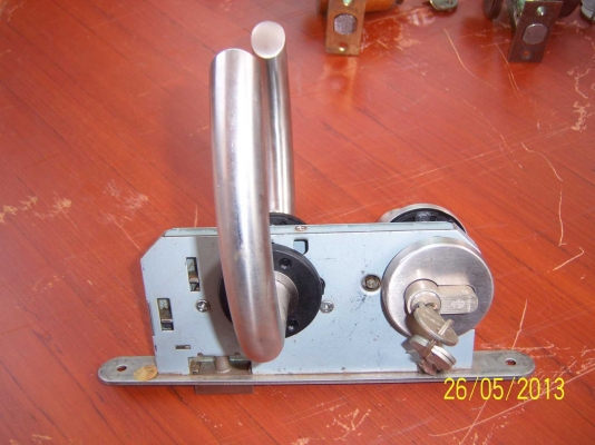 กุญแจสแตเลสล๊อกประตู