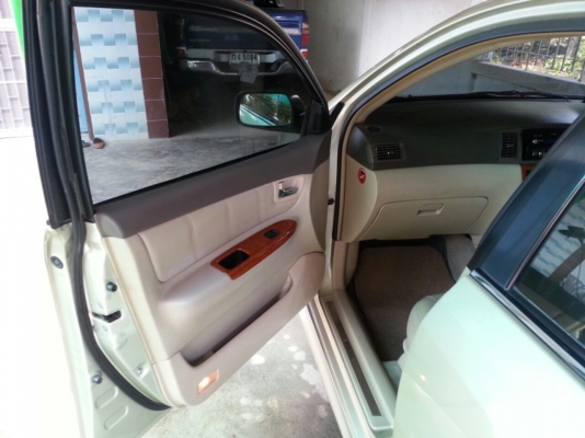 ขาย toyota altis 1.8 ปี02 At โทร 082-7242445 ชัย