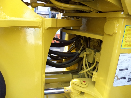 WA350-3E-53012เก่าจากญี่ปุ่นตอนนี้รถจอดที่(CSนวนคร)ครับ