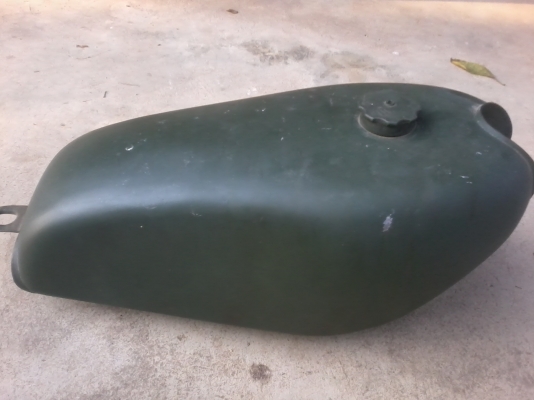 ////ขายถังน้ำมัน ไม่รู้รุ่นอะไร ราคา 400 บาท ค่าส่งออกเอง//// ////ขายถังน้ำมัน ไม่รู้รุ่นอะไร ราคา 400 บาท ค่าส่งออกเอง////