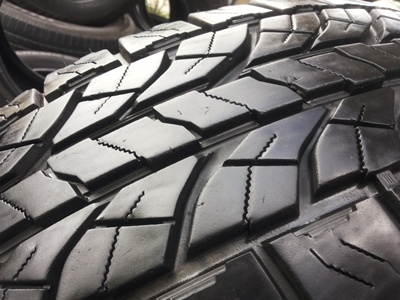 ขายยาง245/70/16 ปี 0512 YOKOHAMA GEOLANDAR A/T 1 ชุด  ราคา :  8,500.00  บาท