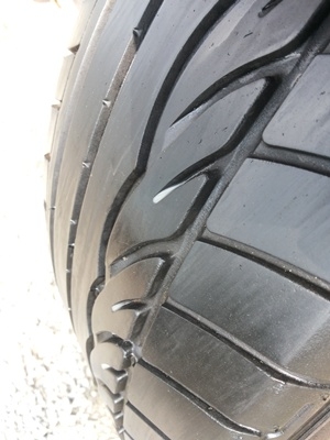 ขายยาง205/55/16 ปี 11 DUNLOP SP01 1 ชุด  ราคา :  2500