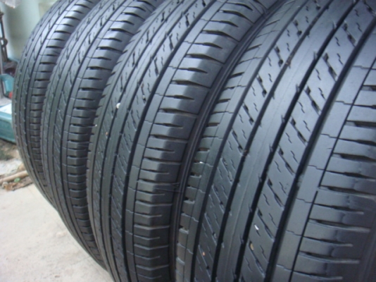 ขายยาง Dunlop 215/65/16 ปี 11