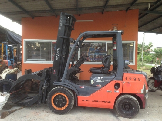 ขาย TOYOTA 8FG30  รถปี 2006   รถสวยพร้อมใช้งาน