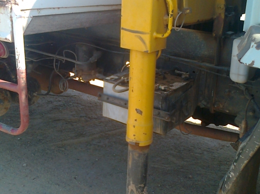 ISUZU FTR32HR 195 กระบะคาร์โก้ ติดเครน 3 ตัน หางไฮดรอลิก บรรทุกคูโบต้า