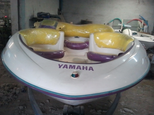 ยามาฮ่าเจ็ทโบ๊ทยาว 18 ฟุต นำเข้าจากอเมริกา