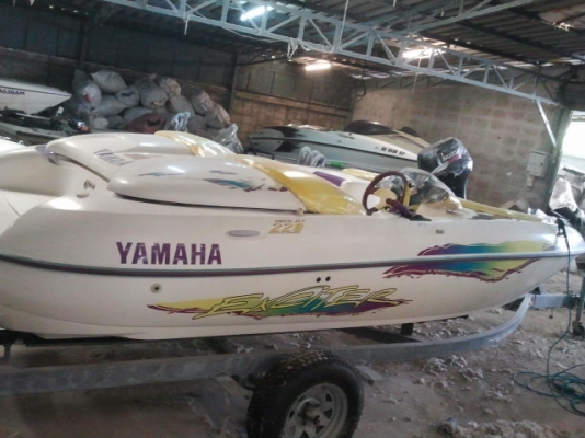 ยามาฮ่าเจ็ทโบ๊ทยาว 18 ฟุต นำเข้าจากอเมริกา