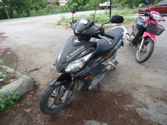 HONDA  AIR BLADE 125CC สภาพดี พร้อมทะเบียน ราคา 18,500.-