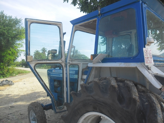 FORD 6600  เสื้อลาย ตัวเต็ม