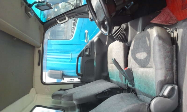 หัวเก๋ง 6 ล้อ ISUZU NPR หัวการ์ตูน