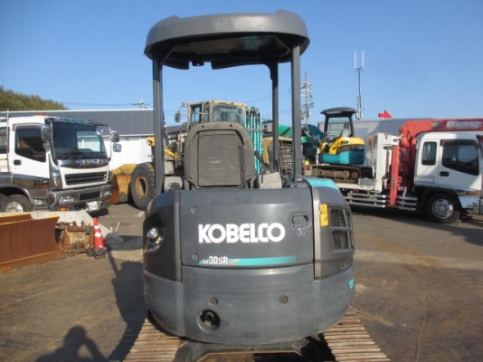 ขายรถขุดเล็กเก่านอก ยังไม่ใช้งานบ้านเรา Kobelco SK30sr ชั่วโมงน้อย ราคาเบาเบา 440,000 บาท รถสวยมาทดสอบดูได้