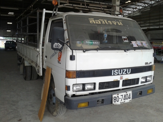 ISUZU NPR 115