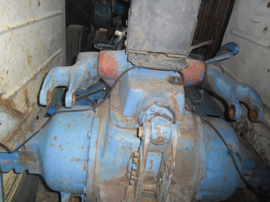 FORD 5000    77 T 1  ตามสภาพ