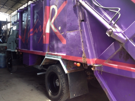 ขายหกล้อ ISUZU FTR 175แรง 6bg1รถห้างแท้ติดถังขยะ