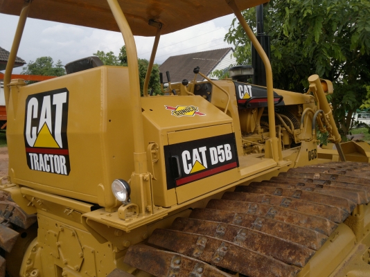 ขายแทรคเตอร์ D5B CAT