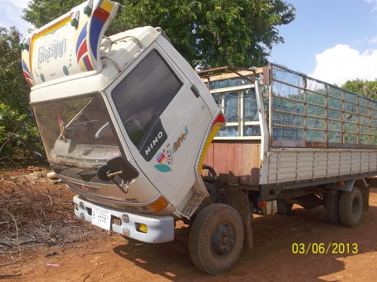 ขาย6ล้อกลางรุ่นHINO FC 2WHKA   120  แรงซุปเปอร์เสี่ยทะเบียนเอกสารพร้อมโอน