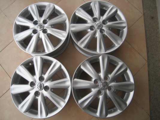 ขายล้อแม็ก Toyota vios 15"x5.5" et45 4รู100  (081-3747940)