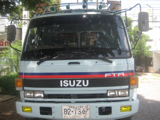 ขาย  หกล้อใหญ๋ROCKY165แรงเครื่อง6BD1สวยๆๆค่ะ