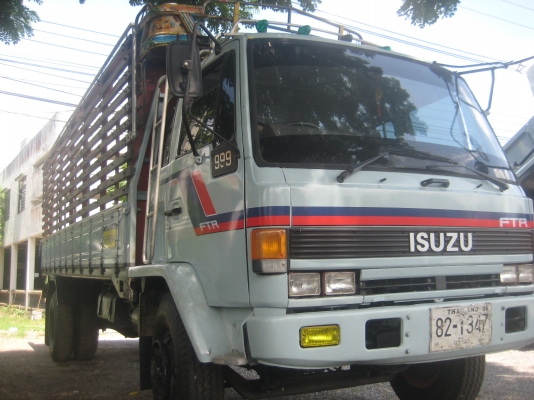 ขาย  หกล้อใหญ๋ROCKY165แรงเครื่อง6BD1สวยๆๆค่ะ